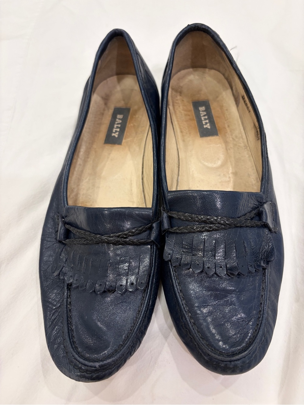 Bally vintage women’s Navy Leather Tassel Loafers 9 Margy